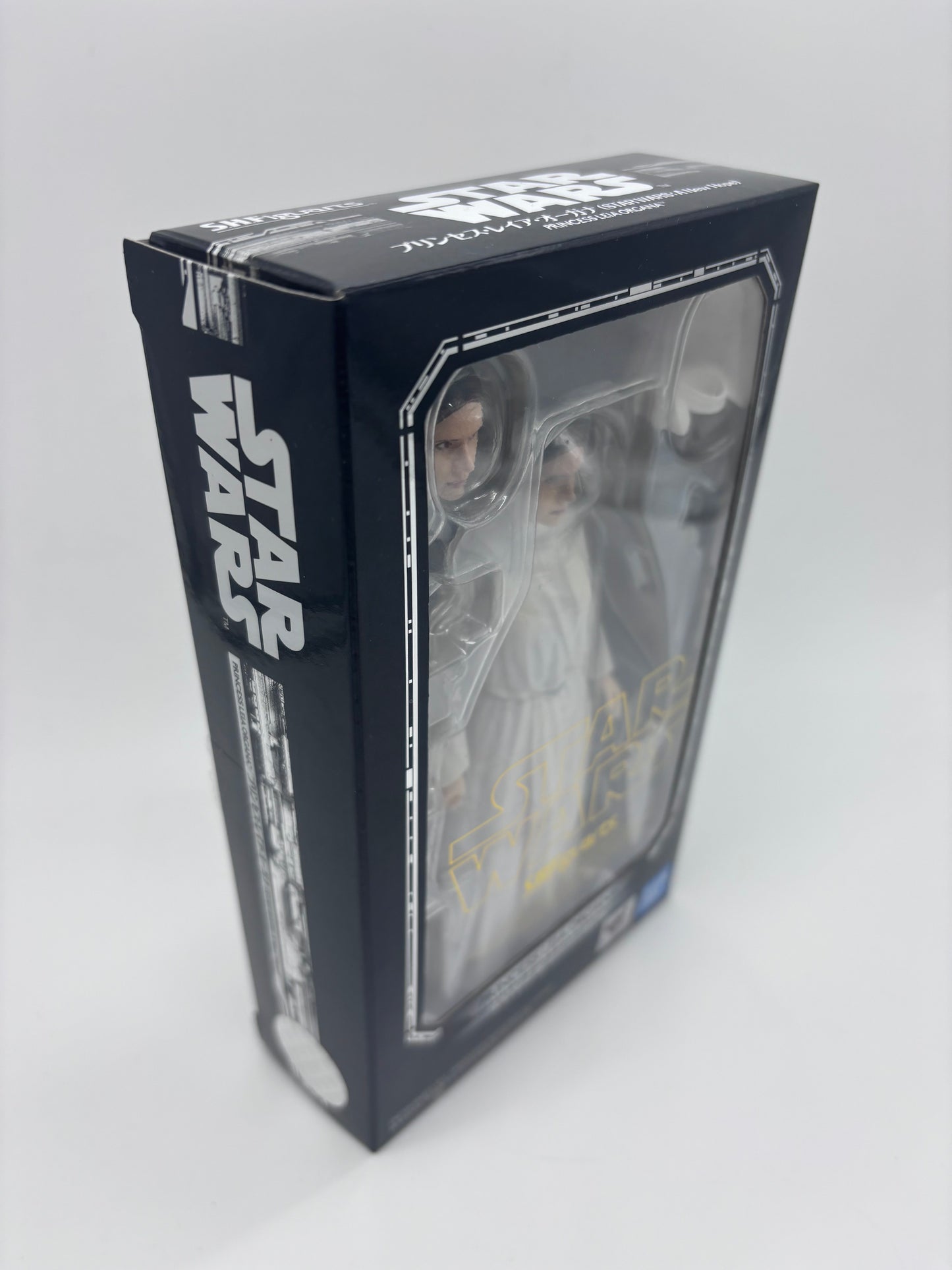 Bandai SH Figuarts Princess Leia Action Figure, 1/12 Scale
