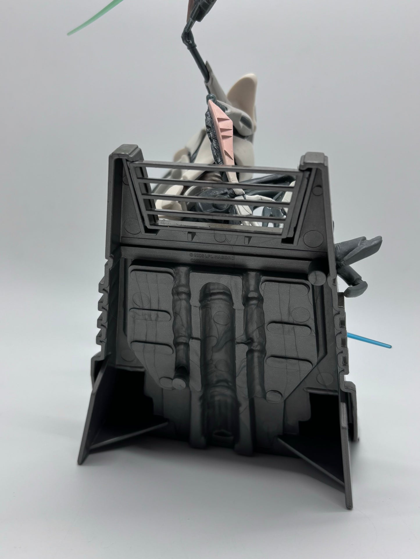 Unleashed General Grievous Deluxe Sculpture, Hasbro 2006