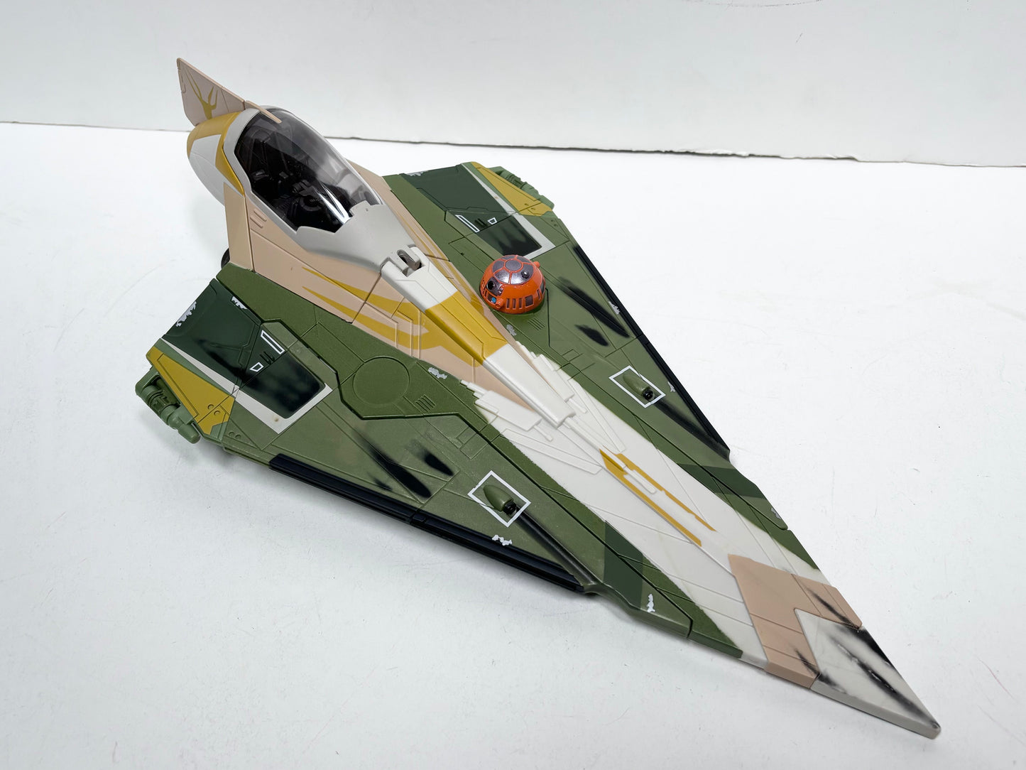 Saga Collection Clone Wars Kit Fisto Jedi Starfighter Vehicle, 2006