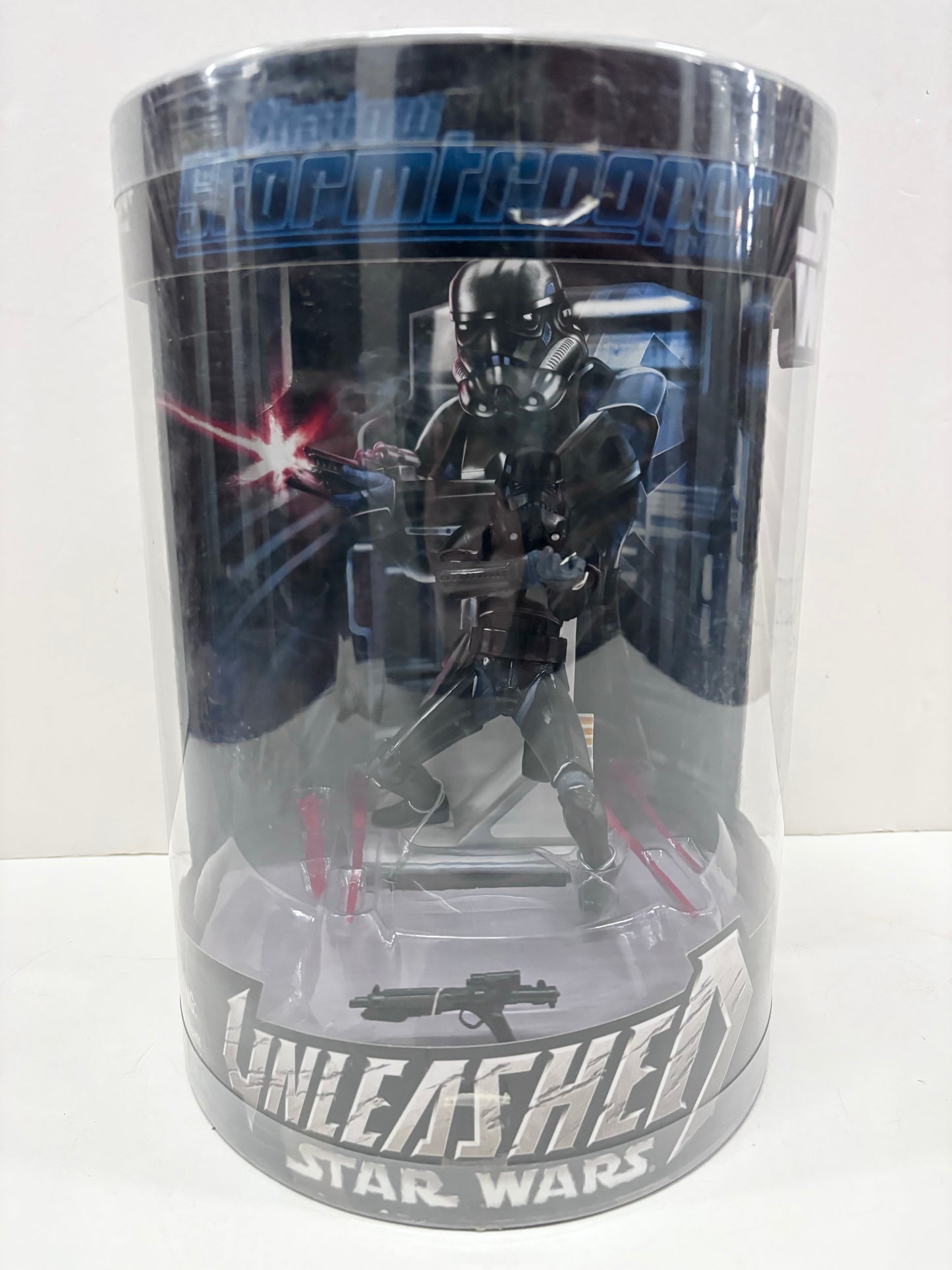 Unleashed Shadow Stormtrooper Deluxe Sculpture, Hasbro 2006