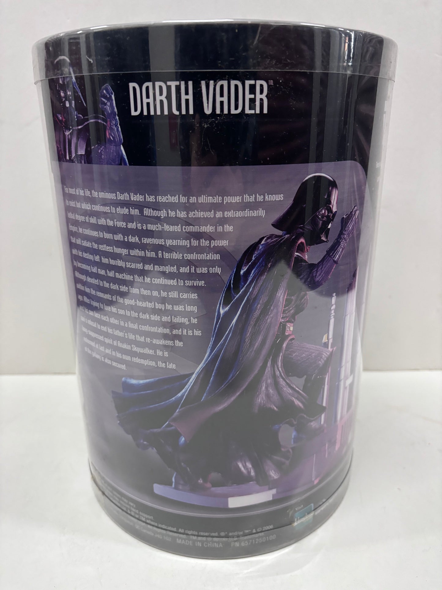 Unleashed Darth Vader Deluxe Sculpture, Hasbro 2006