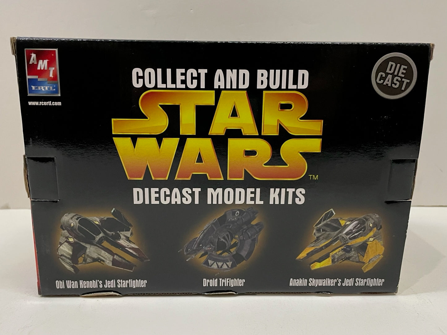 AMT ERTL Obi Wan's Jedi Starfighter Die Cast Model Kit Vehicle, 2005