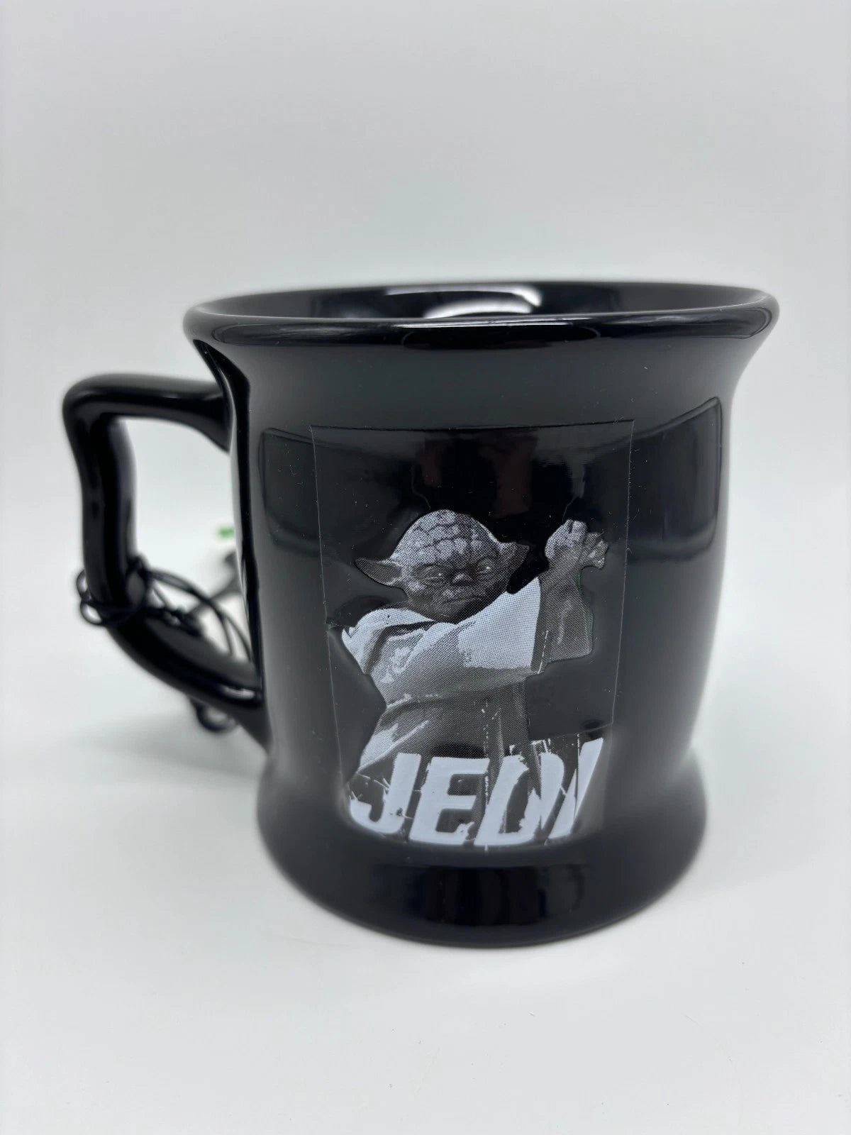 Episode 3 Yoda Color Changing 15oz Ceramic Character Mug, Disney 2011